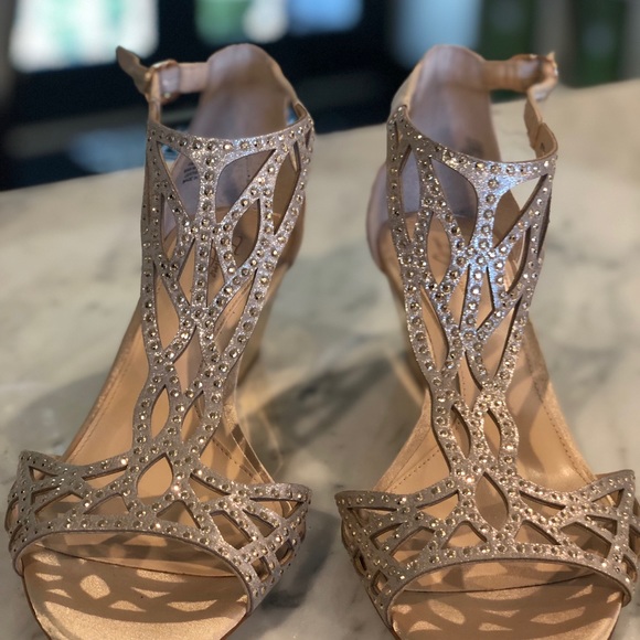 imagine vince camuto jalen wedge sandal